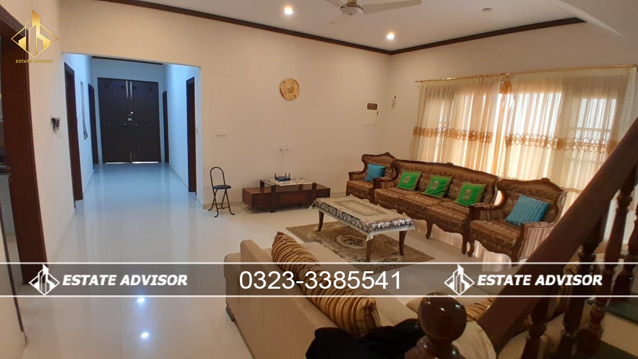 500 Square Yards Bungalow Available for Sale (12 Years old) - 5
