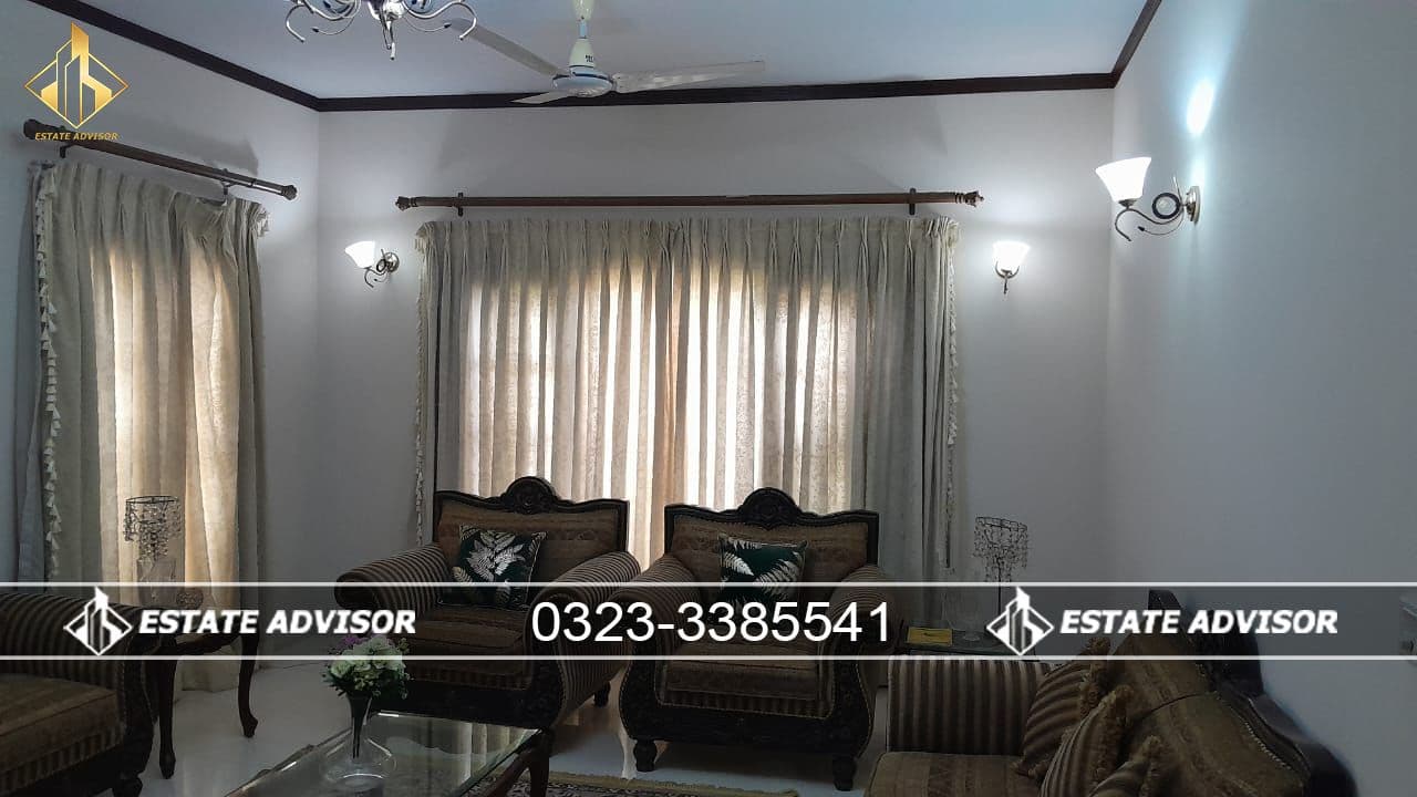 500 Square Yards Bungalow Available for Sale (12 Years old) - 9