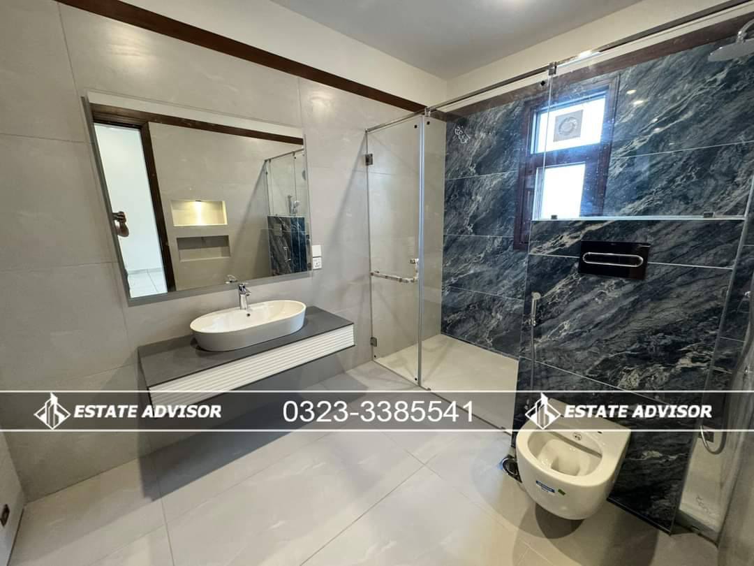 Luxury 5-Bedroom Home in Phase VIII, Zone B, DHA Karachi π‘ - 15